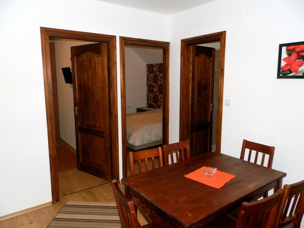 Falusi Patika - Tisza-To Vendeghaz Tiszaszolos Room photo