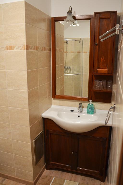 Falusi Patika - Tisza-To Vendeghaz Tiszaszolos Room photo